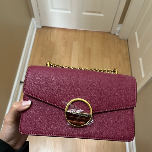 Charles and Keith Purse - Picture 3 of 4